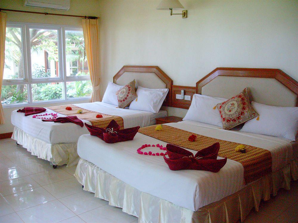 Lanta Palm Beach Resort , Beach Bungalow - Ko Lanta Extérieur photo