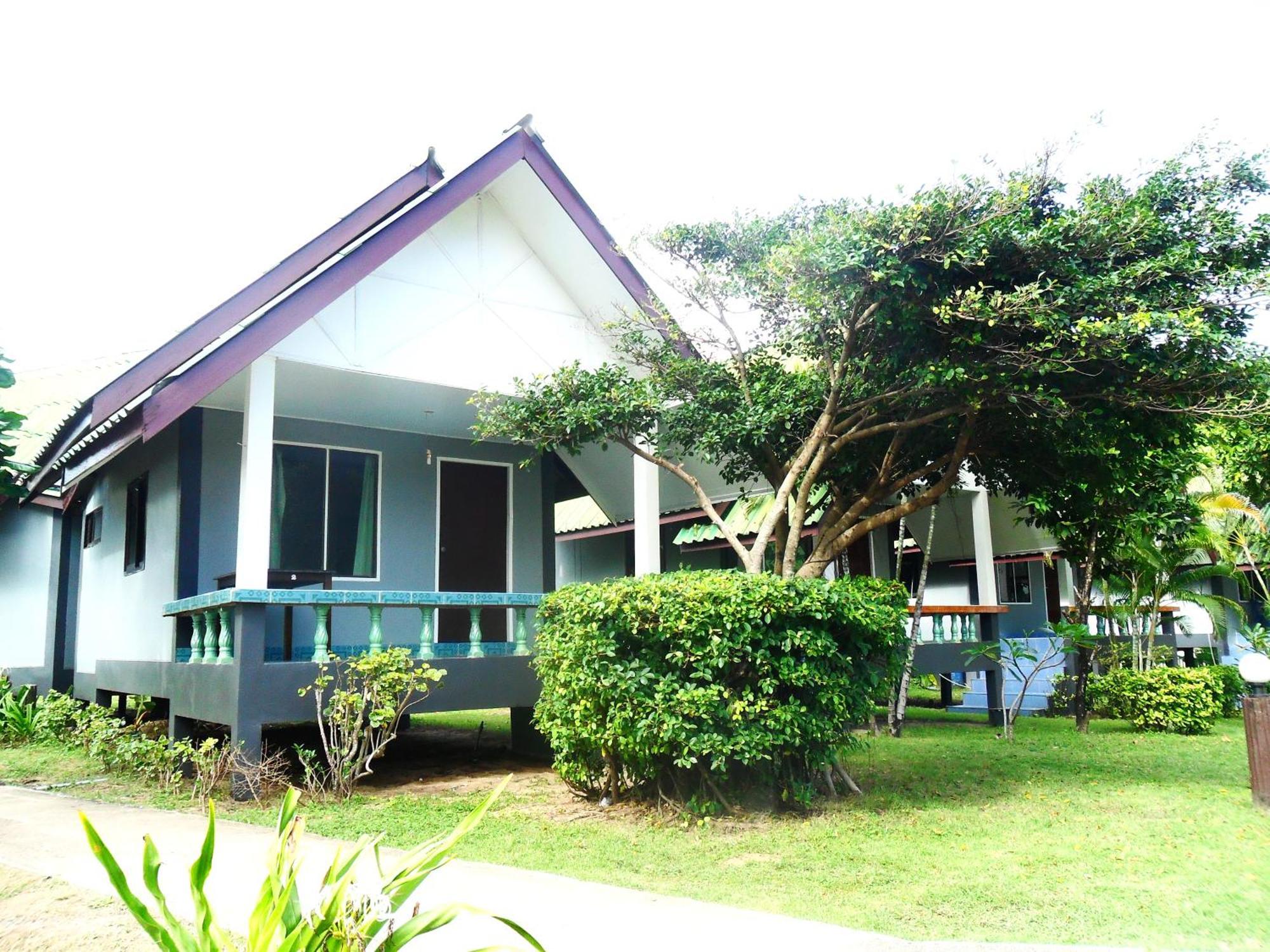 Lanta Palm Beach Resort , Beach Bungalow - Ko Lanta Chambre photo