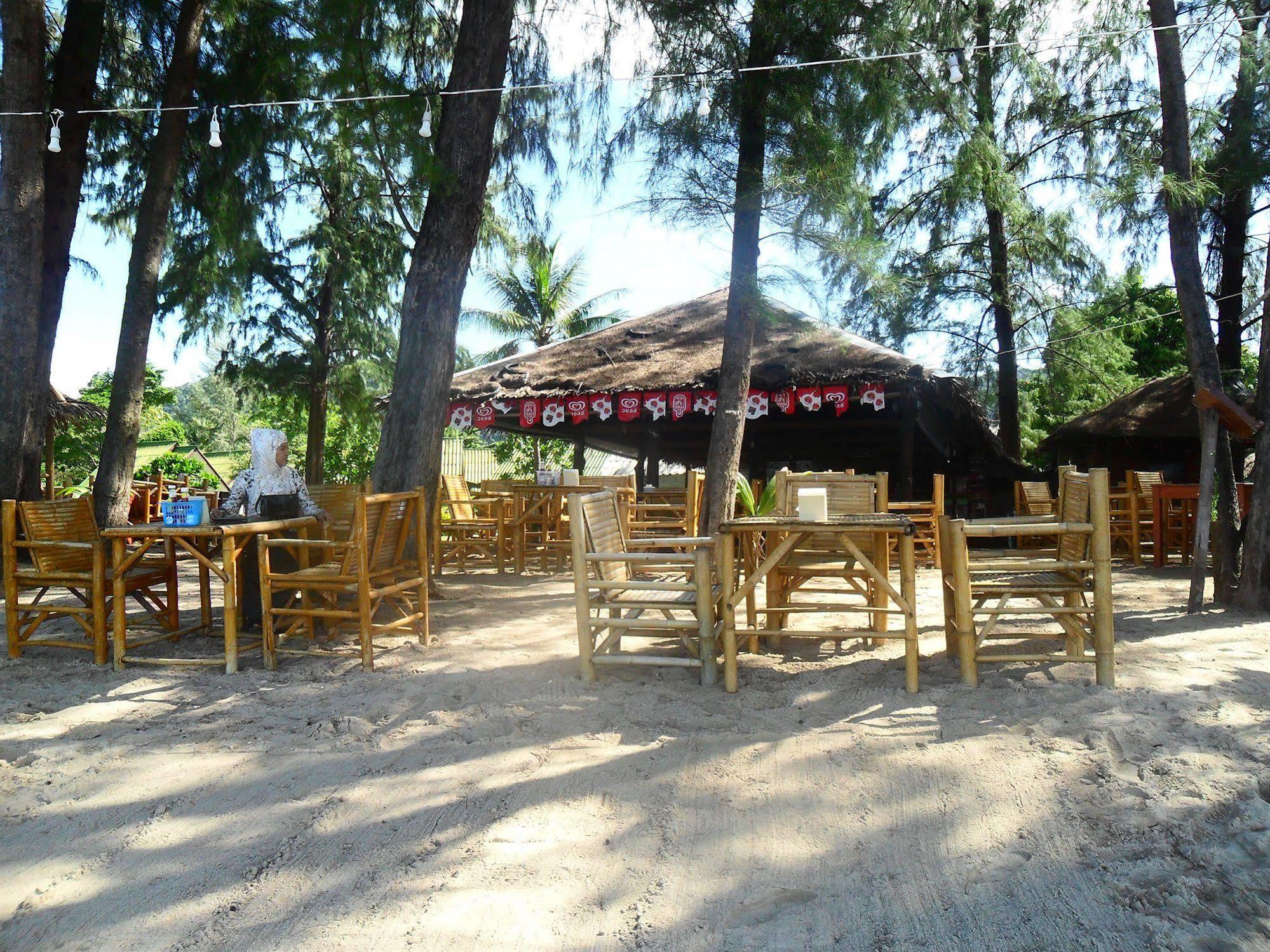 Lanta Palm Beach Resort , Beach Bungalow - Ko Lanta Extérieur photo